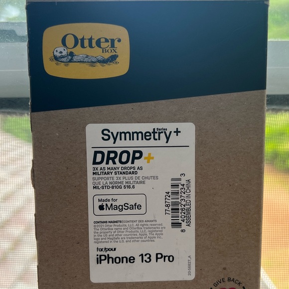 iPhone 13 Pro OtterBox Symmetry+ with MagSafe - Picture 3 of 4